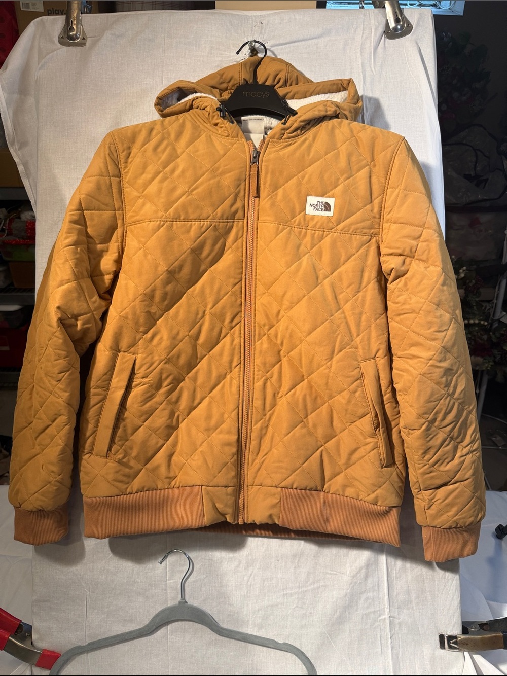 The North Face Men’s Quilted Hooded Puffer Jacket in Camel/Tan large